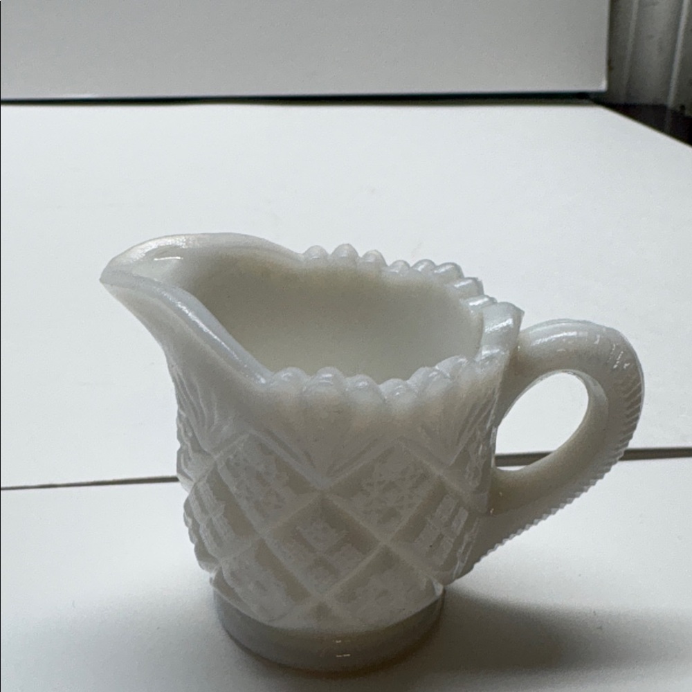 Thumbelina Westmoreland Miniature Milk Glass Butter Dish, Creamer & Sugar Set - Picture 8 of 11